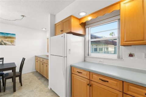 Condo in Vero Beach, Florida, 2 bedrooms № 2181966 - photo 8