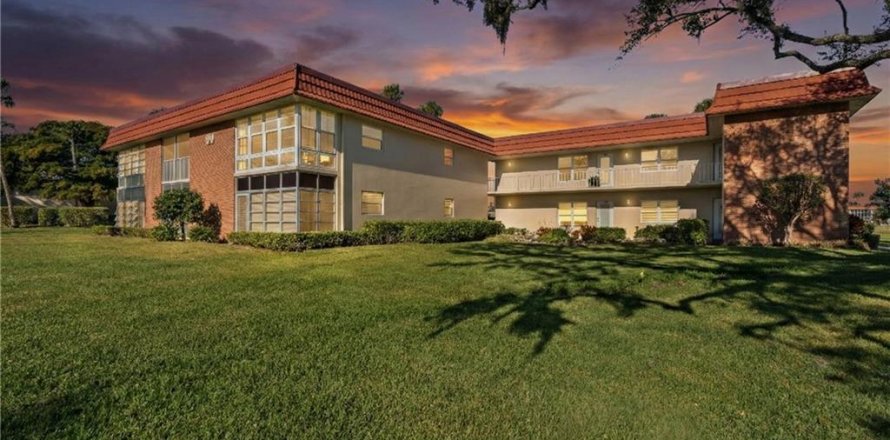 Condo in Vero Beach, Florida, 2 bedrooms № 2181966