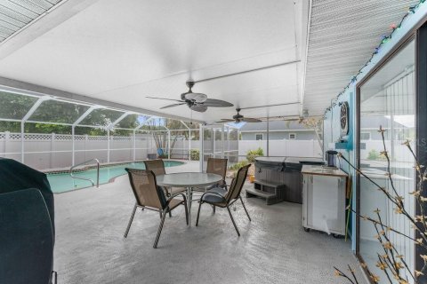 House in Bradenton, Florida 3 bedrooms, 136.75 sq.m. № 1886846 - photo 24