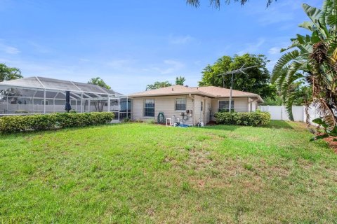 House in Bradenton, Florida 3 bedrooms, 136.75 sq.m. № 1886846 - photo 29