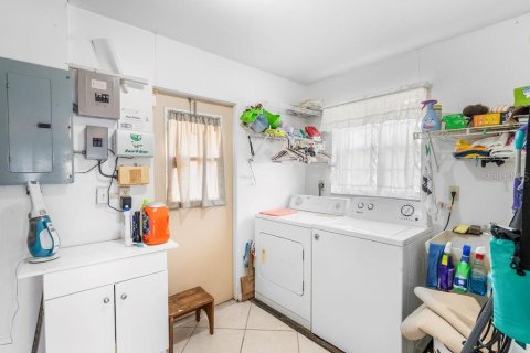 House in Bradenton, Florida 3 bedrooms, 136.75 sq.m. № 1886846 - photo 22