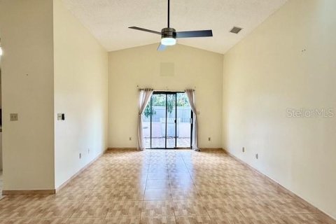 Villa ou maison à louer à Orlando, Floride: 3 chambres, 141.68 m2 № 2148958 - photo 11