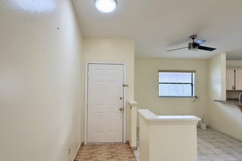 Villa ou maison à louer à Orlando, Floride: 3 chambres, 141.68 m2 № 2148958 - photo 4