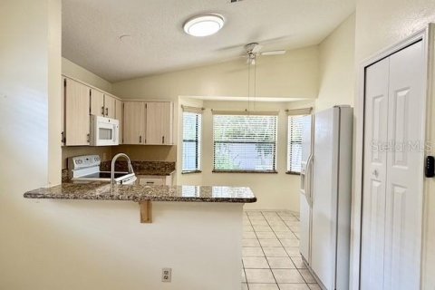 Villa ou maison à louer à Orlando, Floride: 3 chambres, 141.68 m2 № 2148958 - photo 7