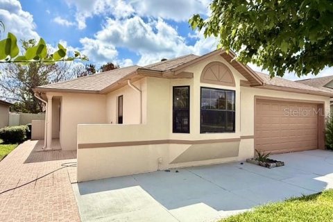 Villa ou maison à louer à Orlando, Floride: 3 chambres, 141.68 m2 № 2148958 - photo 2