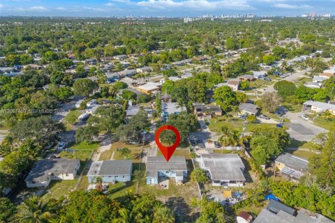 House in Fort Lauderdale, Florida 3 bedrooms, 100.71 sq.m. № 2248840 - photo 26