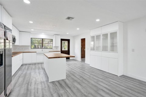 Купить виллу или дом в Юпитер, Флорида 4 спальни, 247.77м2, № 1998168 - фото 15