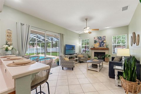 House in Land O' Lakes, Florida 3 bedrooms, 178.56 sq.m. № 1816294 - photo 10