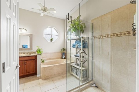 House in Land O' Lakes, Florida 3 bedrooms, 178.56 sq.m. № 1816294 - photo 18