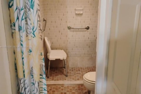 Купить кондоминиум в Майами, Флорида 2 спальни, 88.44м2, № 2032560 - фото 4