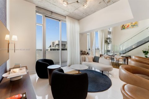 Condo in Miami, Florida, 3 bedrooms  № 1756663 - photo 10