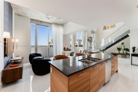 Condo in Miami, Florida, 3 bedrooms  № 1756663 - photo 6