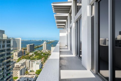 Condo in Miami, Florida, 3 bedrooms  № 1756663 - photo 30
