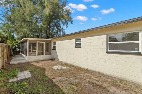 Casa en venta en Saint Petersburg, Florida, 3 dormitorios, 101.45 m2 № 2156098 - foto 23
