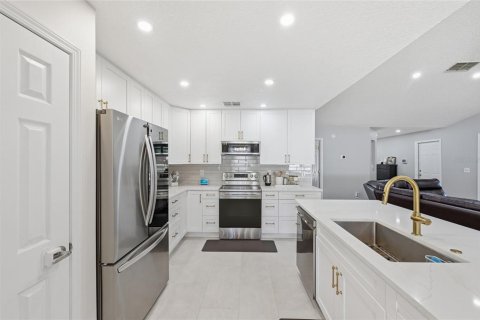 Casa en Jacksonville, Florida 4 dormitorios, 177.44 m2 № 2098345