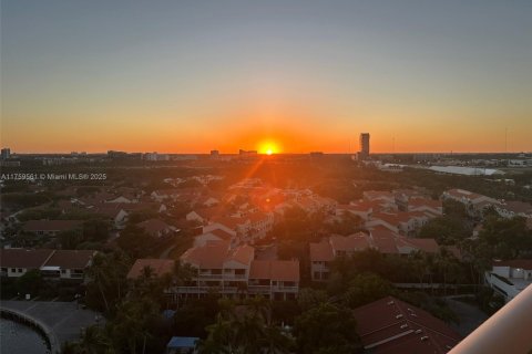 Condo in Aventura, Florida, 2 bedrooms  № 1867322 - photo 1