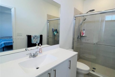 Adosado en alquiler en Homestead, Florida, 3 dormitorios, 149.76 m2 № 2074120 - foto 17