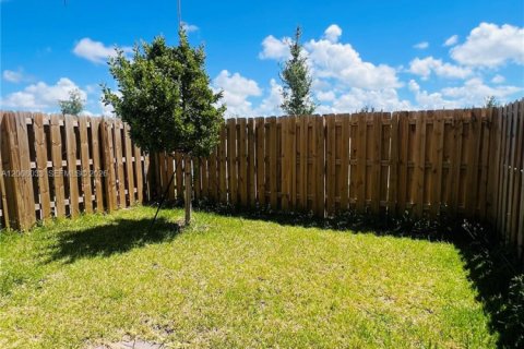 Adosado en alquiler en Homestead, Florida, 3 dormitorios, 149.76 m2 № 2074120 - foto 6