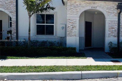 Adosado en alquiler en Homestead, Florida, 3 dormitorios, 149.76 m2 № 2074120 - foto 23