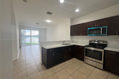 Touwnhouse à vendre à Lauderhill, Floride: 3 chambres, 190.45 m2 № 1921376 - photo 13