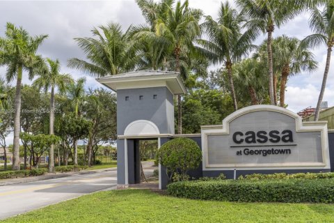 Touwnhouse à vendre à Lauderhill, Floride: 3 chambres, 190.45 m2 № 1921376 - photo 2