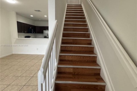 Touwnhouse à vendre à Lauderhill, Floride: 3 chambres, 190.45 m2 № 1921376 - photo 21