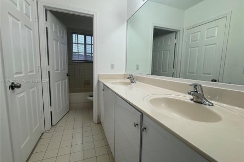 Touwnhouse à vendre à Lauderhill, Floride: 3 chambres, 190.45 m2 № 1921376 - photo 26