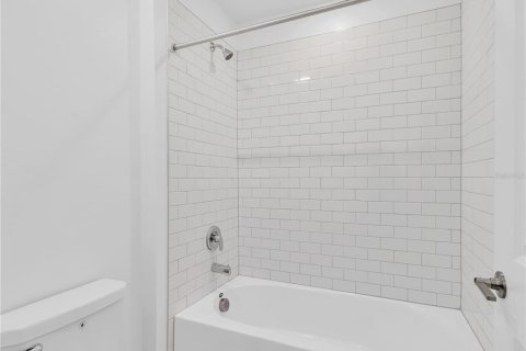 Casa en alquiler en Palmetto, Florida, 5 dormitorios, 205.96 m2 № 2114409 - foto 29