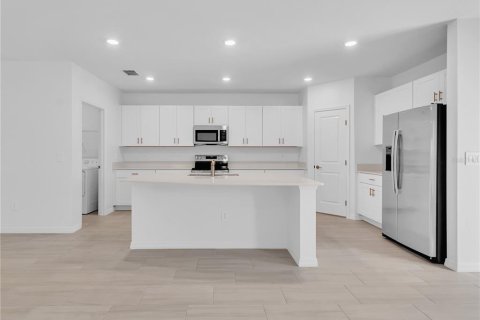Casa en alquiler en Palmetto, Florida, 5 dormitorios, 205.96 m2 № 2114409 - foto 8