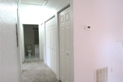 Купить кондоминиум в Сарасота, Флорида 8 комнат, 112.6м2, № 2222639 - фото 19