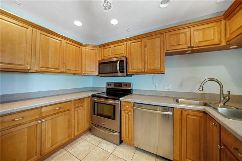House in North Port, Florida 2 bedrooms, 127.55 sq.m. № 1583225 - photo 9