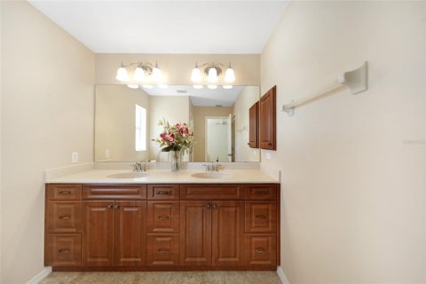 House in North Port, Florida 2 bedrooms, 127.55 sq.m. № 1583225 - photo 17