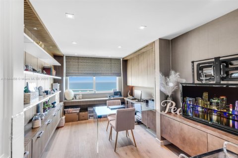 Купить кондоминиум в Авентура, Флорида 6 спален, 606.28м2, № 1845626 - фото 25