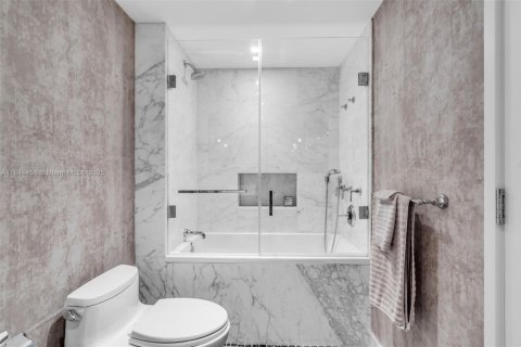 Купить кондоминиум в Авентура, Флорида 6 спален, 606.28м2, № 1845626 - фото 24
