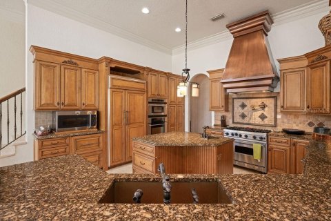 House in Windermere, Florida 5 bedrooms, 567.17 sq.m. № 1831955 - photo 11