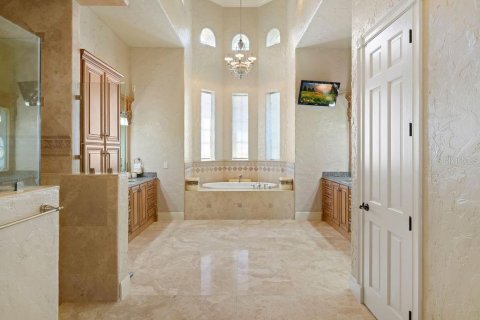 House in Windermere, Florida 5 bedrooms, 567.17 sq.m. № 1831955 - photo 26