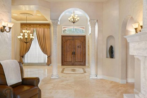 House in Windermere, Florida 5 bedrooms, 567.17 sq.m. № 1831955 - photo 3