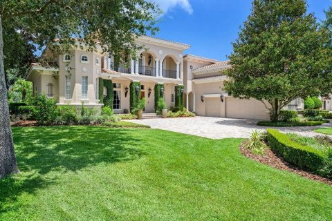 House in Windermere, Florida 5 bedrooms, 567.17 sq.m. № 1831955 - photo 1