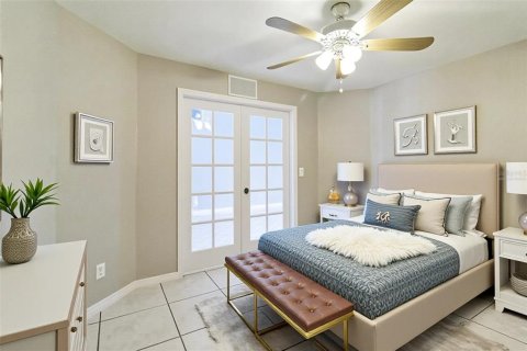 House in Cape Coral, Florida 3 bedrooms, 132.11 sq.m. № 1869829 - photo 18