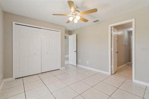 House in Cape Coral, Florida 3 bedrooms, 132.11 sq.m. № 1869829 - photo 23