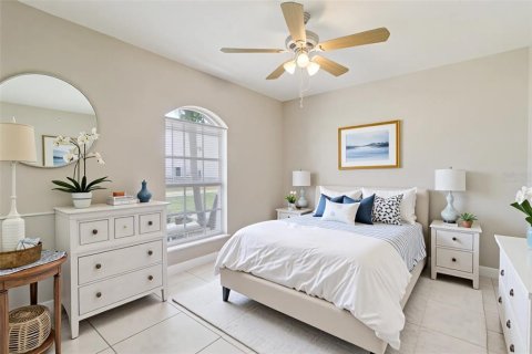House in Cape Coral, Florida 3 bedrooms, 132.11 sq.m. № 1869829 - photo 16