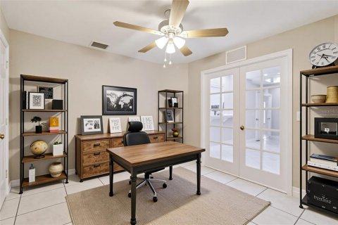 House in Cape Coral, Florida 3 bedrooms, 132.11 sq.m. № 1869829 - photo 14