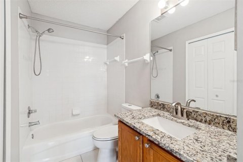 Touwnhouse à vendre à Tampa, Floride: 2 chambres, 146.79 m2 № 2214762 - photo 22