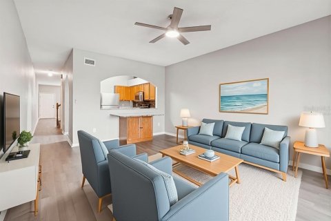 Touwnhouse à vendre à Tampa, Floride: 2 chambres, 146.79 m2 № 2214762 - photo 12