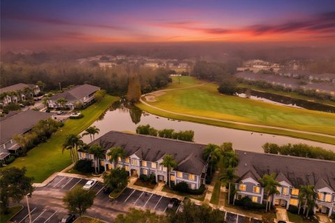 Touwnhouse à vendre à Tampa, Floride: 2 chambres, 146.79 m2 № 2214762 - photo 3