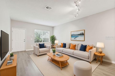 Touwnhouse à vendre à Tampa, Floride: 2 chambres, 146.79 m2 № 2214762 - photo 5