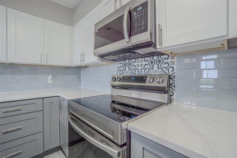 Condominio en venta en Clearwater, Florida, 2 dormitorios, 99.87 m2 № 1850086 - foto 9