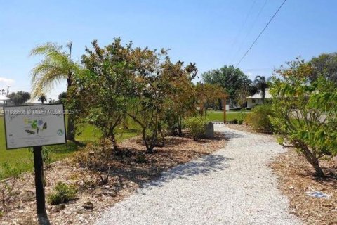 House in Punta Gorda, Florida 2 bedrooms № 2052814 - photo 16