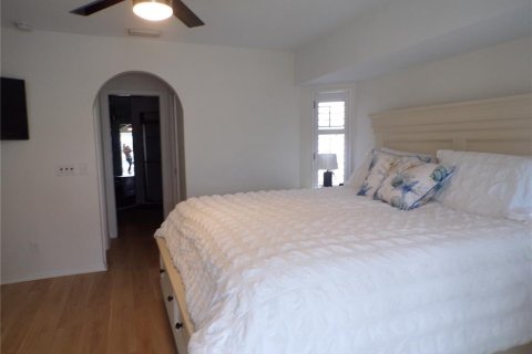 House in Punta Gorda, Florida 5 bedrooms, 242.94 sq.m. № 2239907 - photo 22
