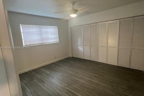 Apartamento en alquiler en Hollywood, Florida, 1 dormitorio № 1991413 - foto 10